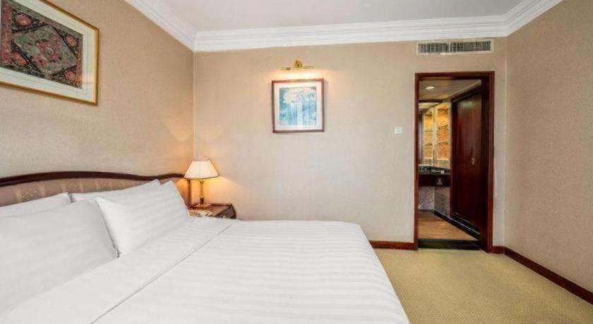 KUNMING HOTEL 11/50