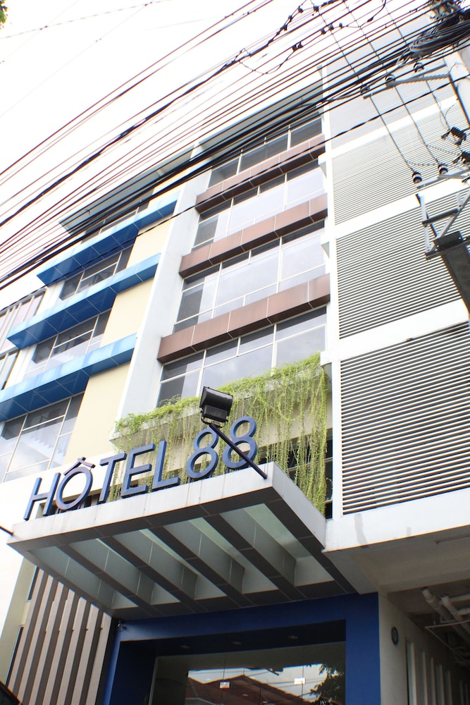 Hotel 88 Embong Kenongo 3/71