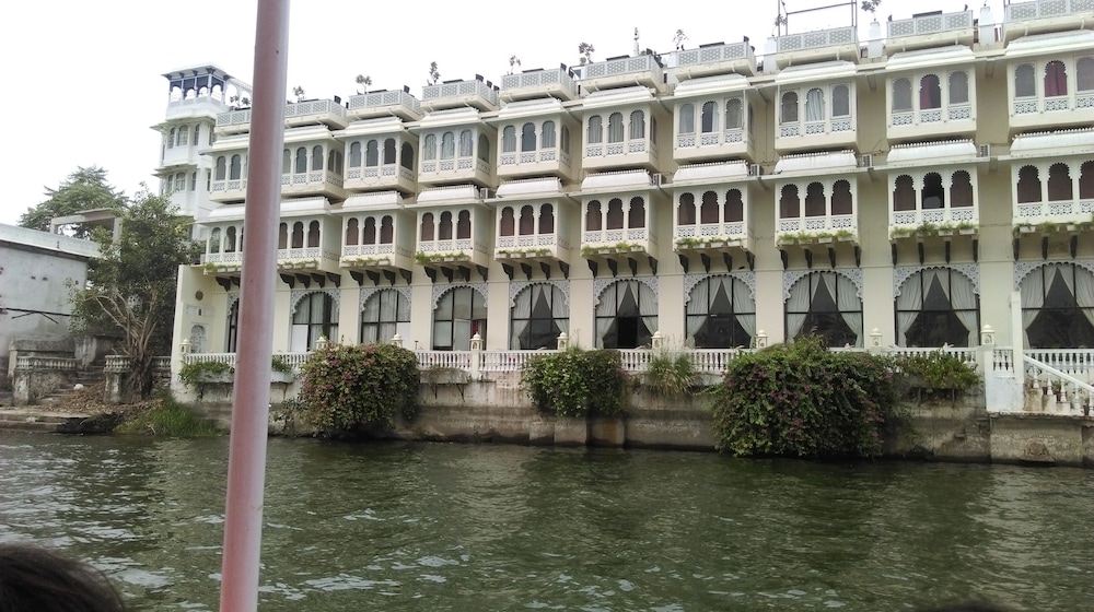 Devra Udaipur 60/69
