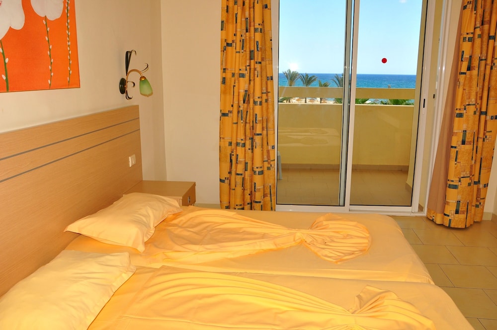 Omar Khayam Resort and Aqua Park 12/39