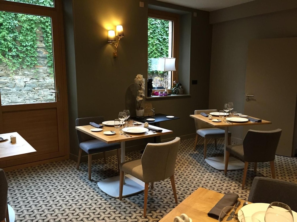 HOTEL LE COBH 22/26