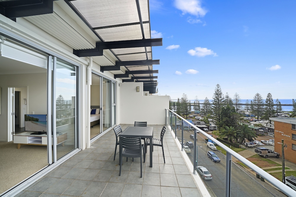 MACQUARIE WATERS BOUTIQUE APARTMENT HOTEL 20/26
