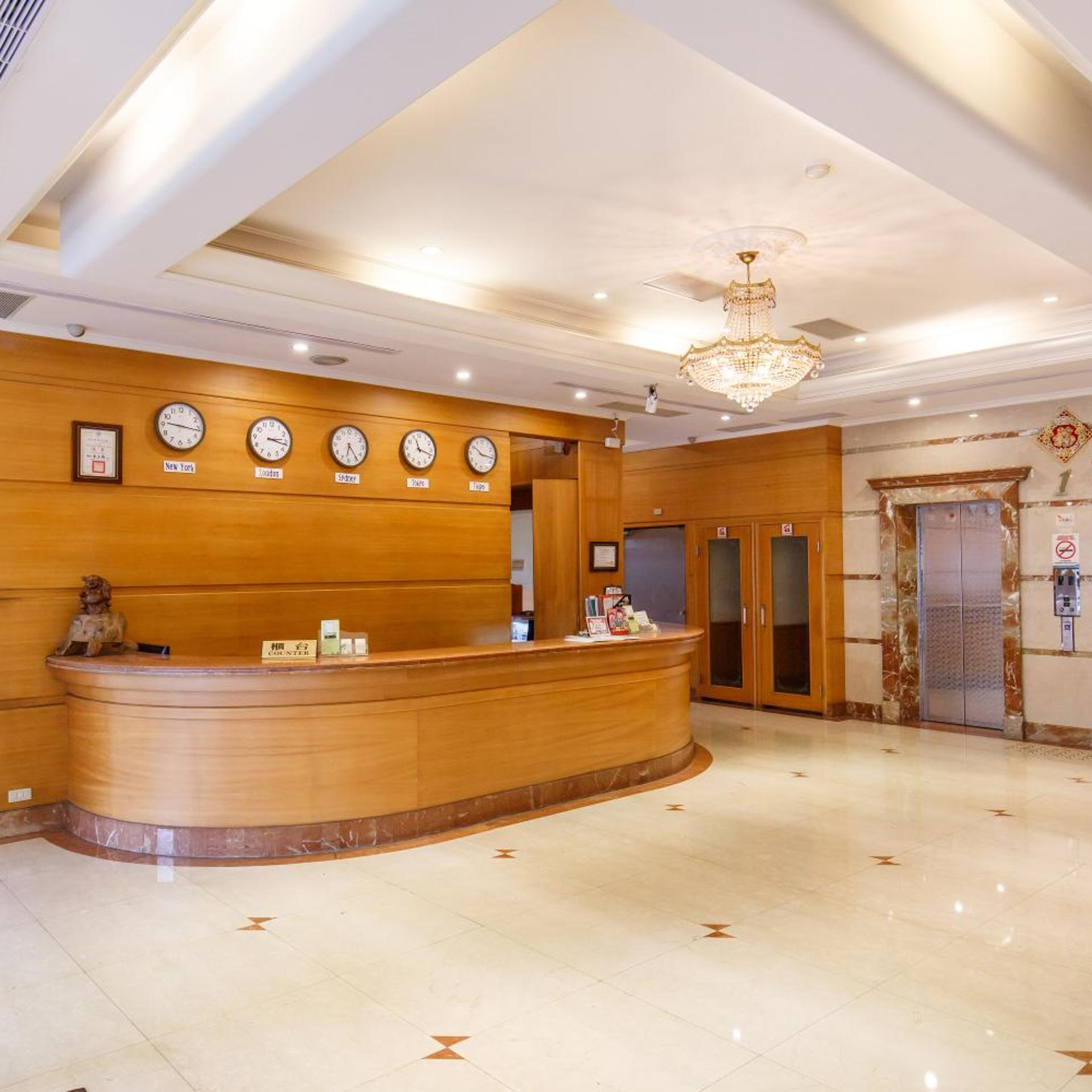 Champion Hotel 7/50