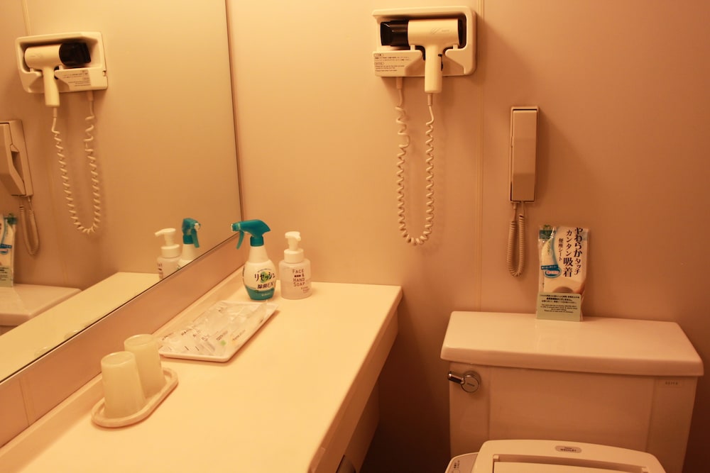 Rako Hananoi Hotel 50/50