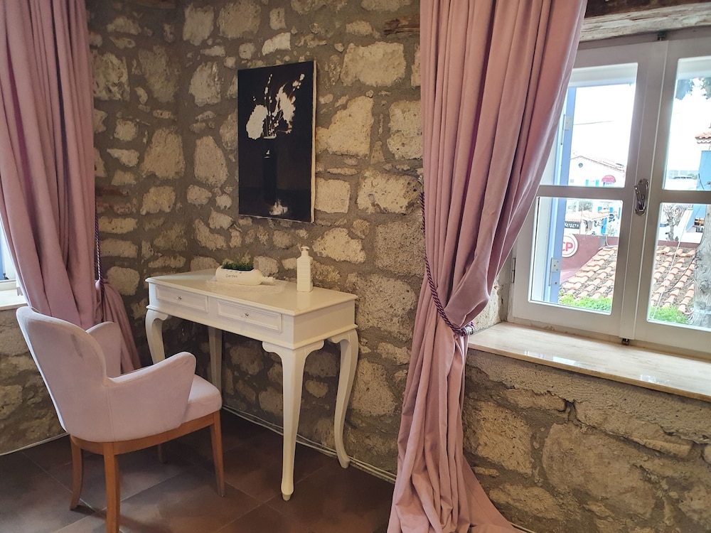 Leyla Suite 22/30