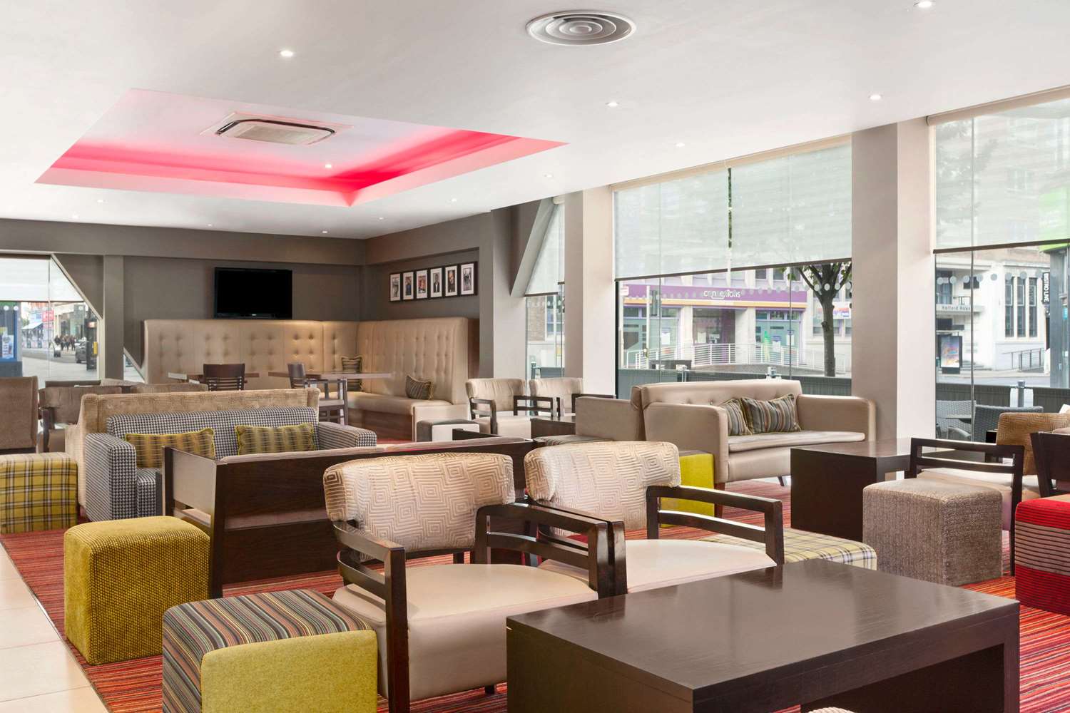 Ramada Encore by Wyndham Leicester City Centre 24/33