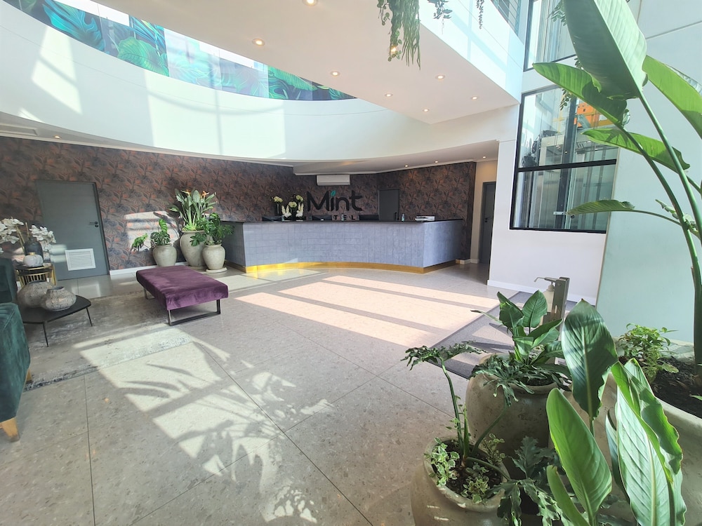 The Westford Hotel, Sandton(Formerly Pembury Plaza) 40/50