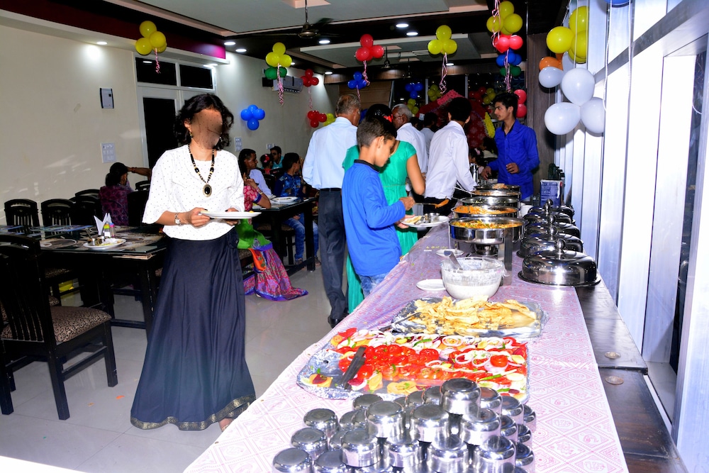 Hotel Devbhoomi Inn 31/40