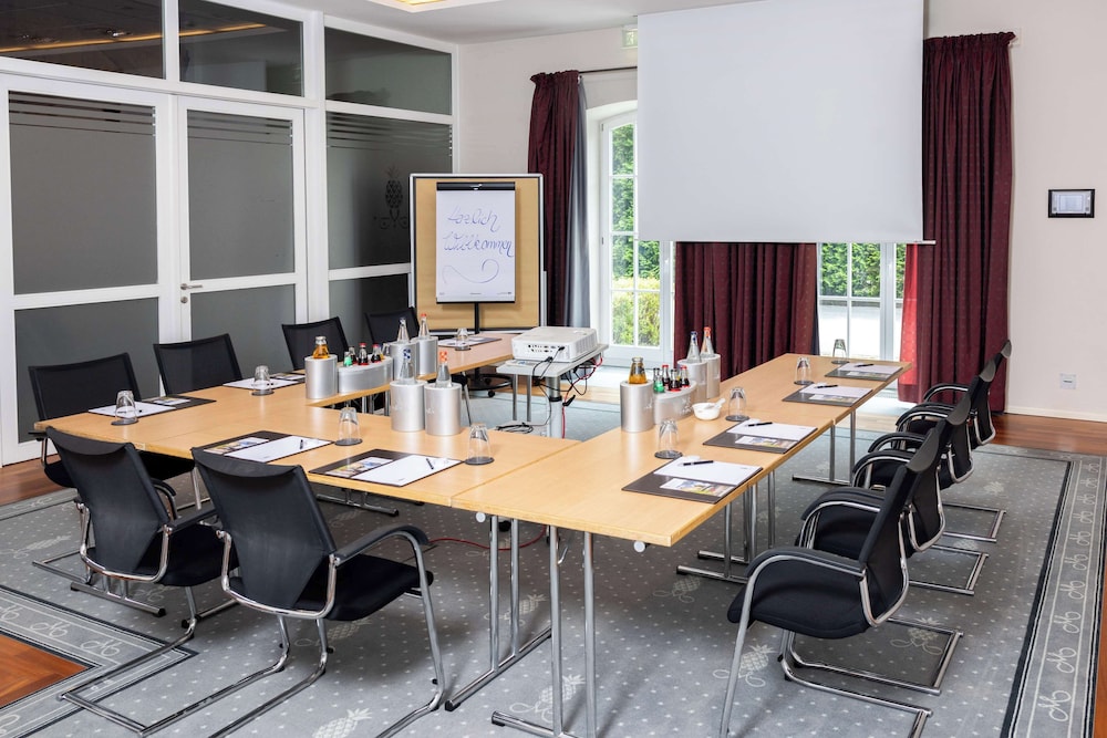Schlosshotel Munchhausen 36/50