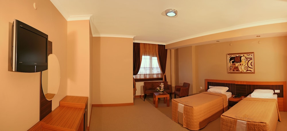 Rabis Hotel 28/45