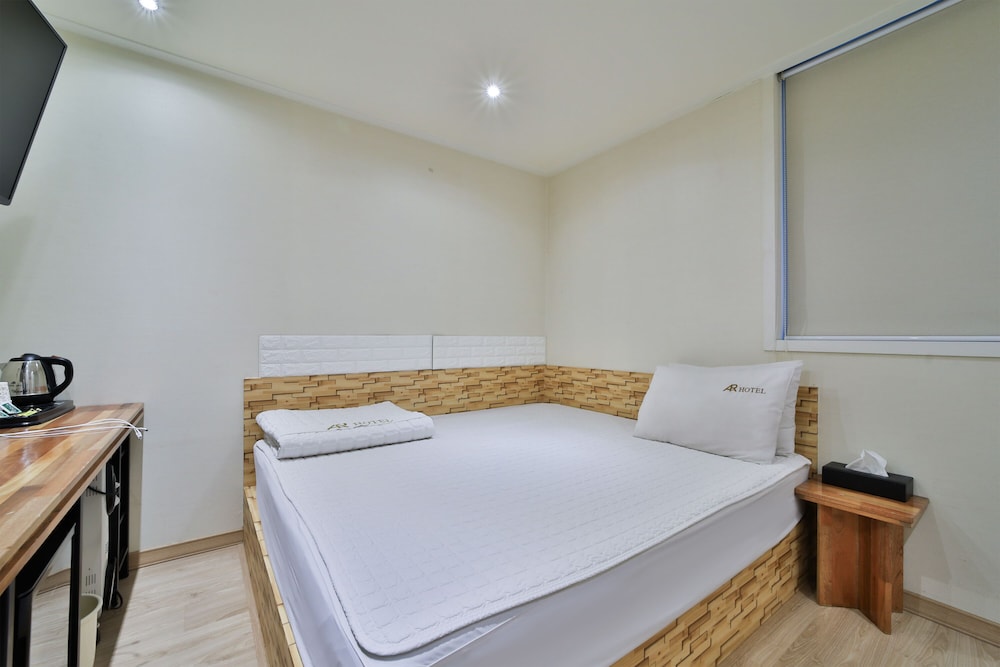 Ara Hotel 25/50