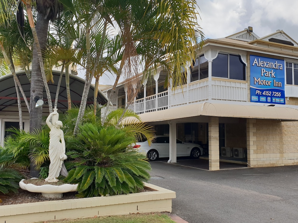 ALEXANDRA PARK MOTOR INN 52/65