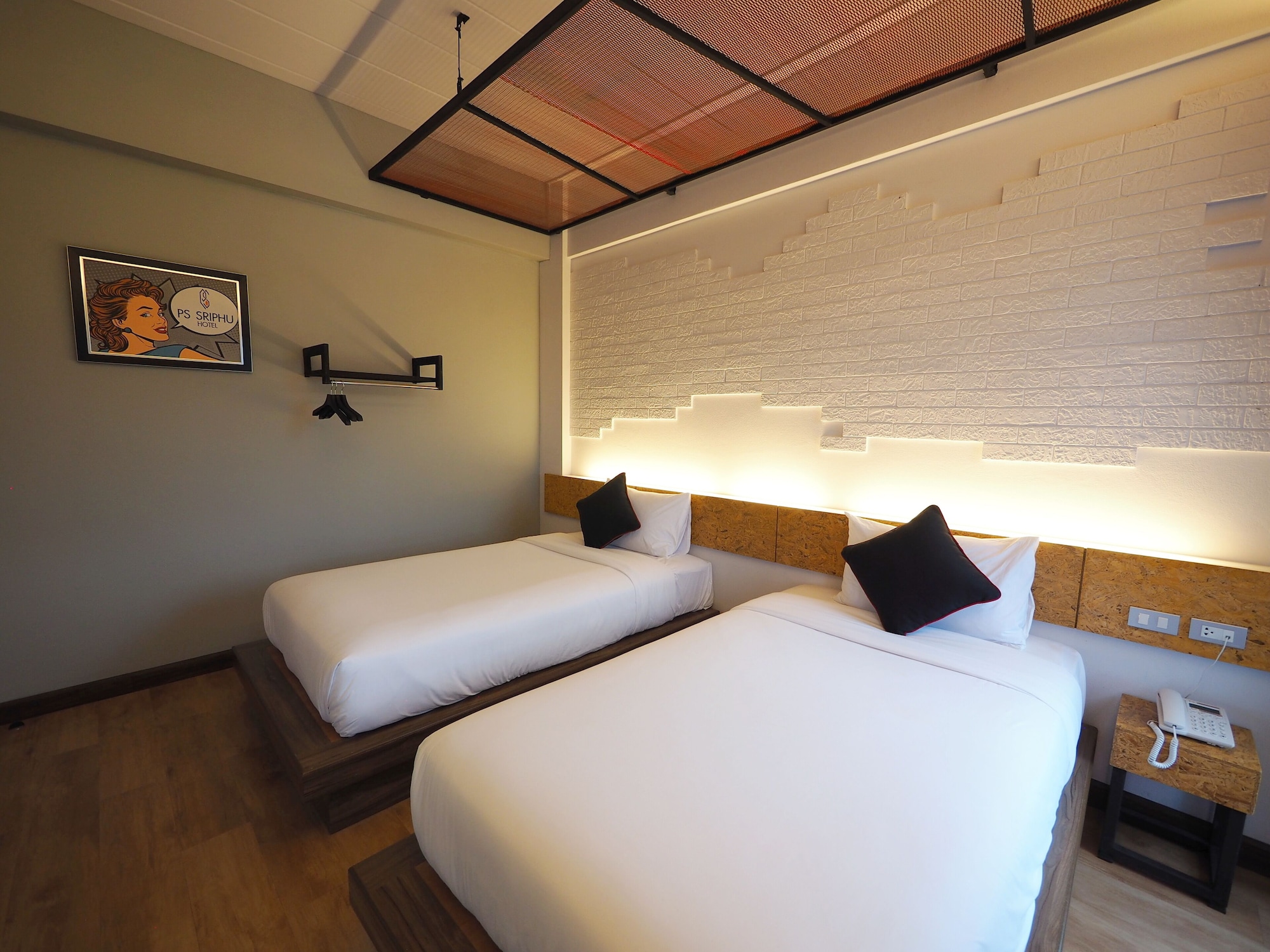 SUPERIOR, TWIN BEDS