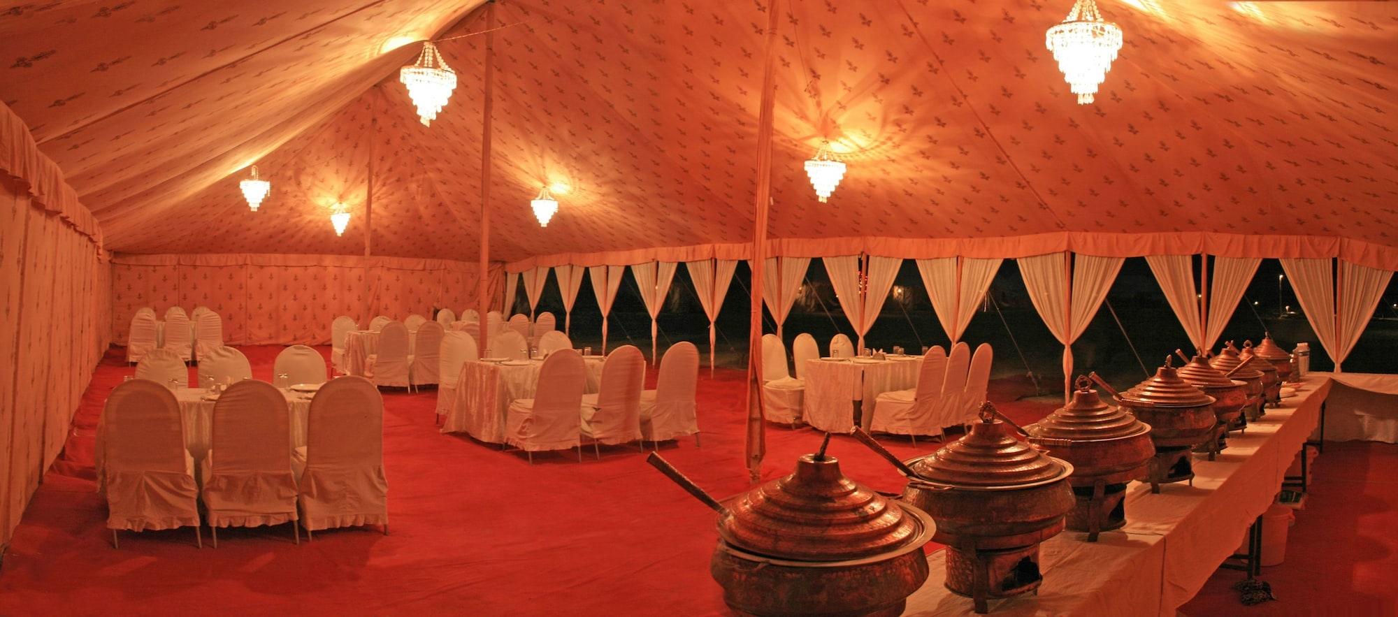 HOTEL RATNAWALI 16/25