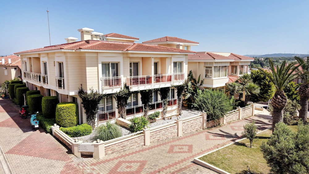Kamer Suites And Hotel 3/50