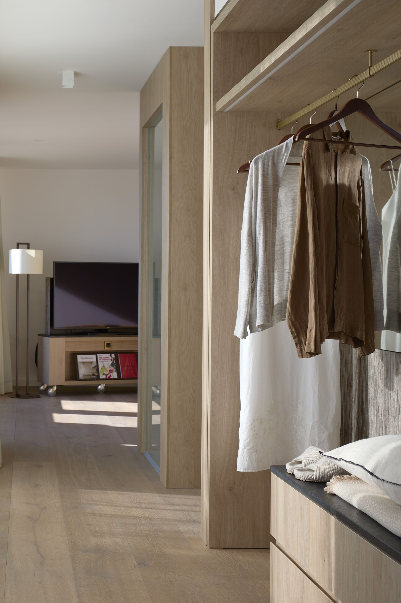 2 Bedrooms, Ultimate, Me, Suite, City View، ME Barcelona 2/3