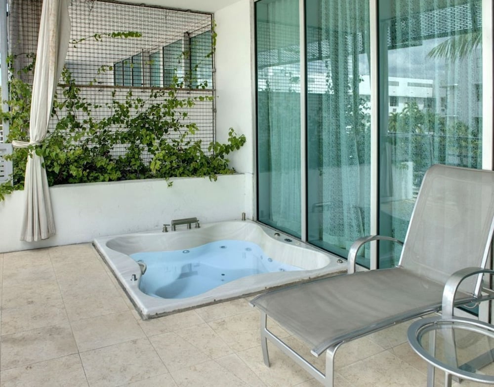 SBV Luxury Ocean Hotel Suites 17/42