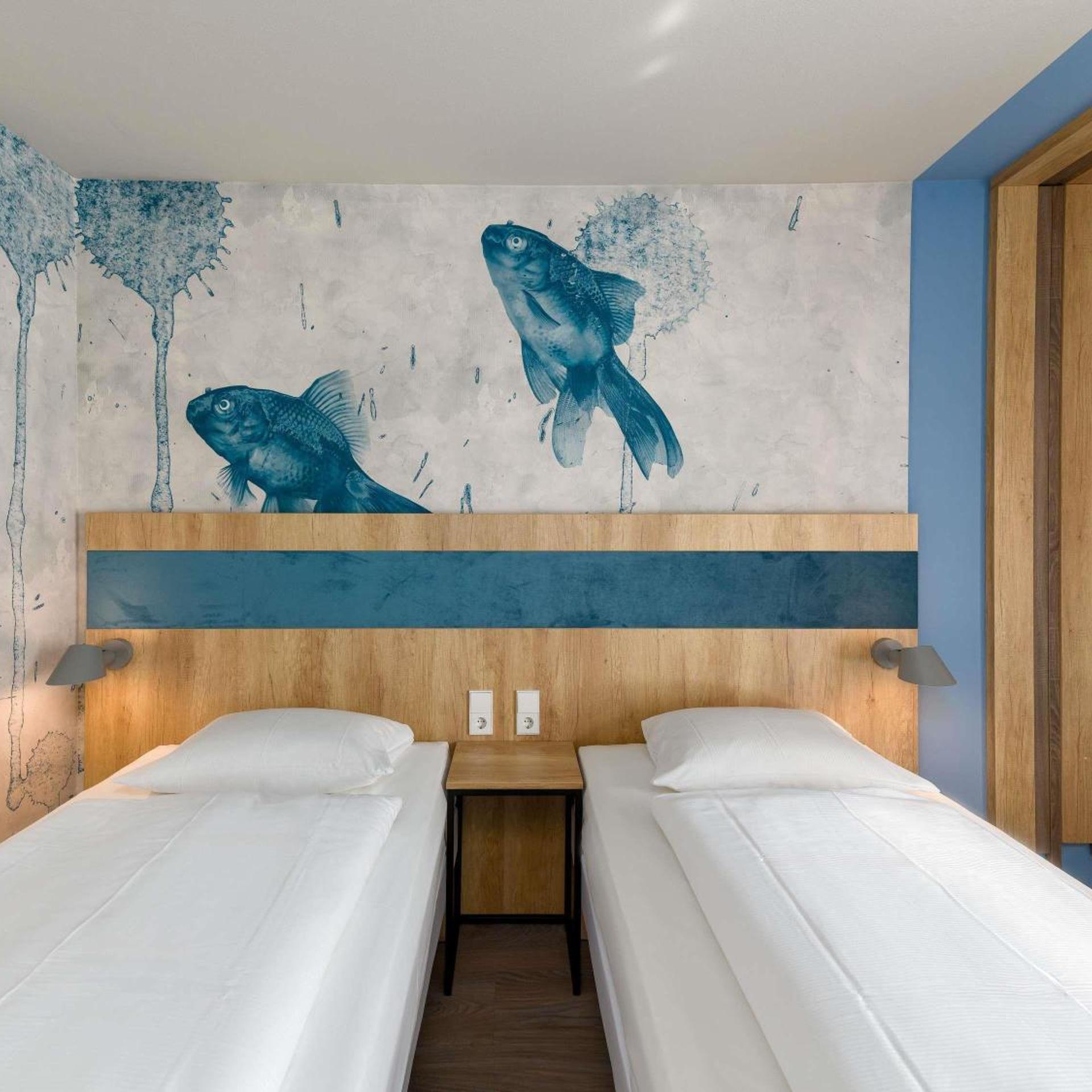 غرفة سوبيريور بسريرين منفصلين بإطلالة على النهر، ibis Styles Regensburg 5/10