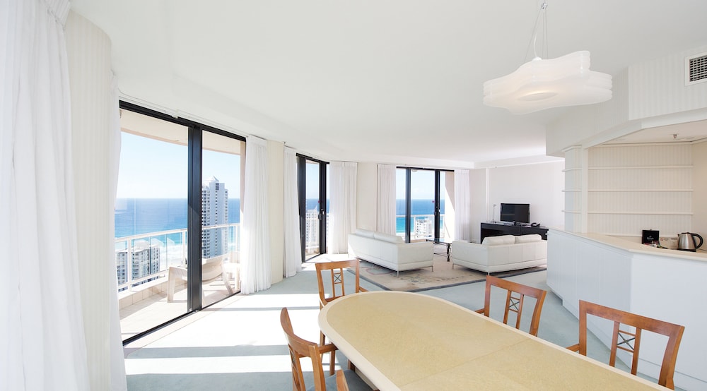 Crowne Plaza Surfers Paradise 46/77
