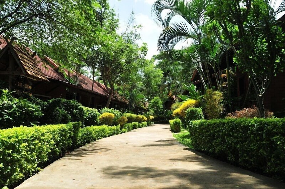 Golden Pine Resort and Spa 50/59