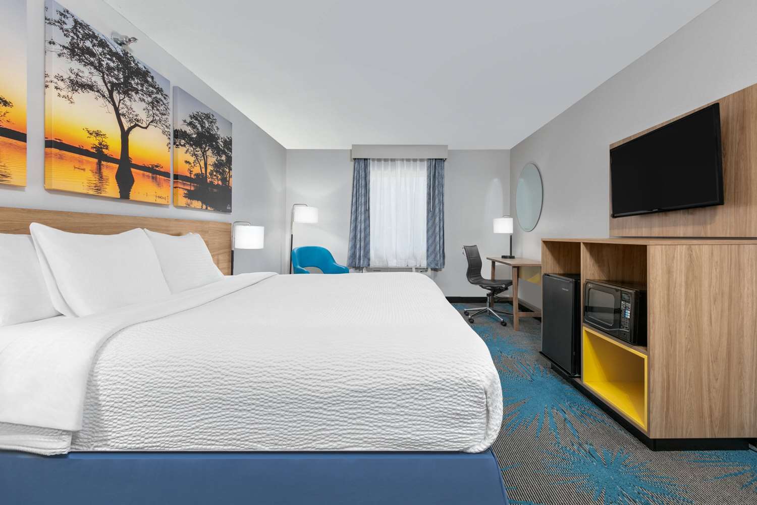 Days Inn & Suites By Wyndham Cabot 14/56