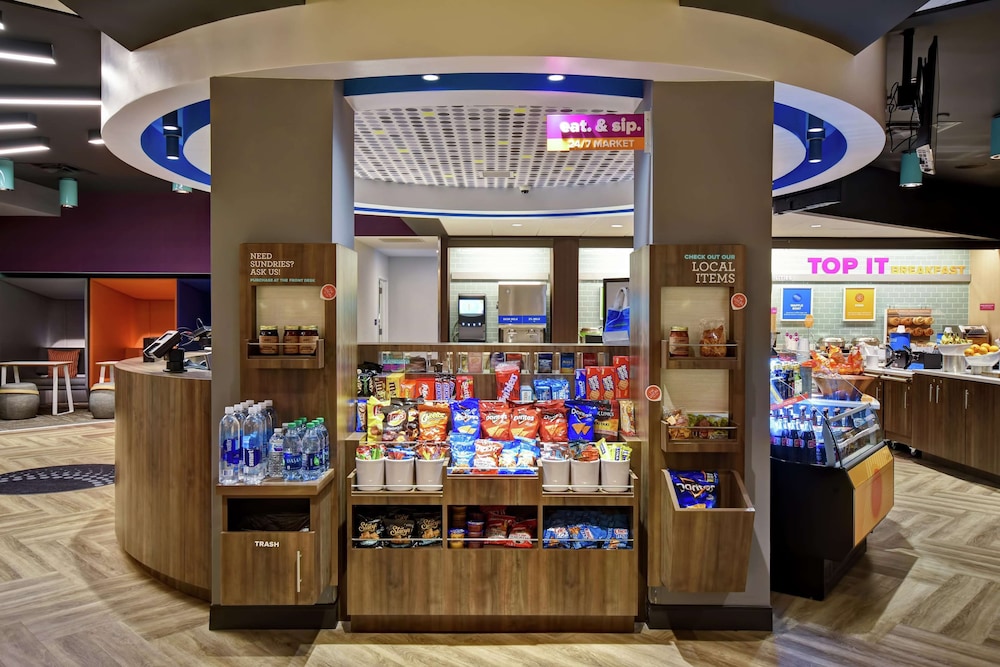 Tru by Hilton Pigeon Forge, TN 47/55