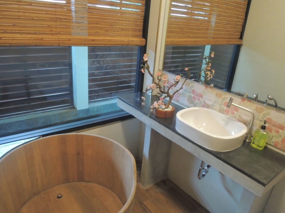 Aiims Tales Canal Boutique House 26/32
