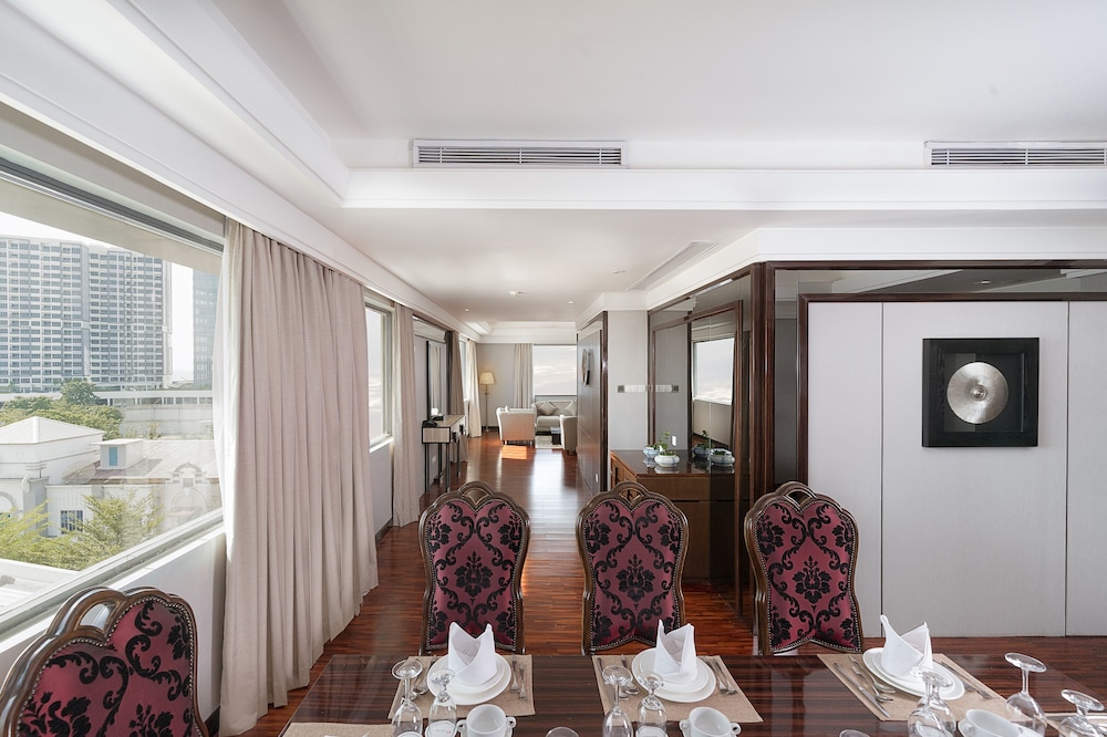 SWISS-BELHOTEL HARBOUR BAY 56/81