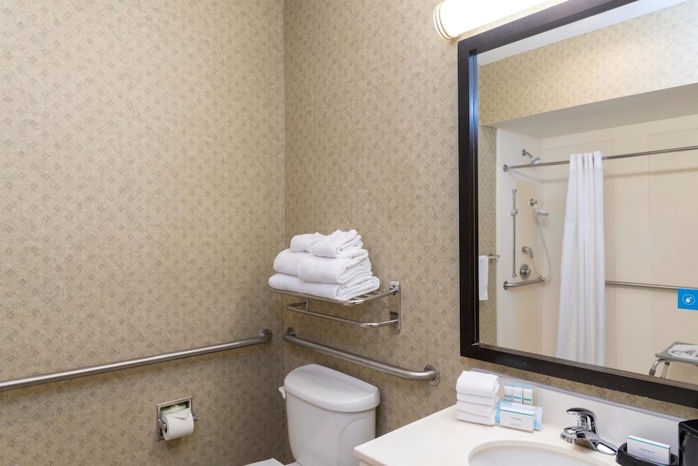 Hampton Inn & Suites Valparaiso 11/81