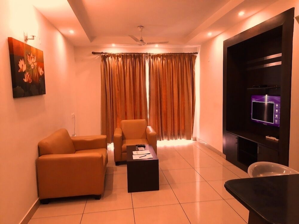 NAGARJUNA SUITES 25/43