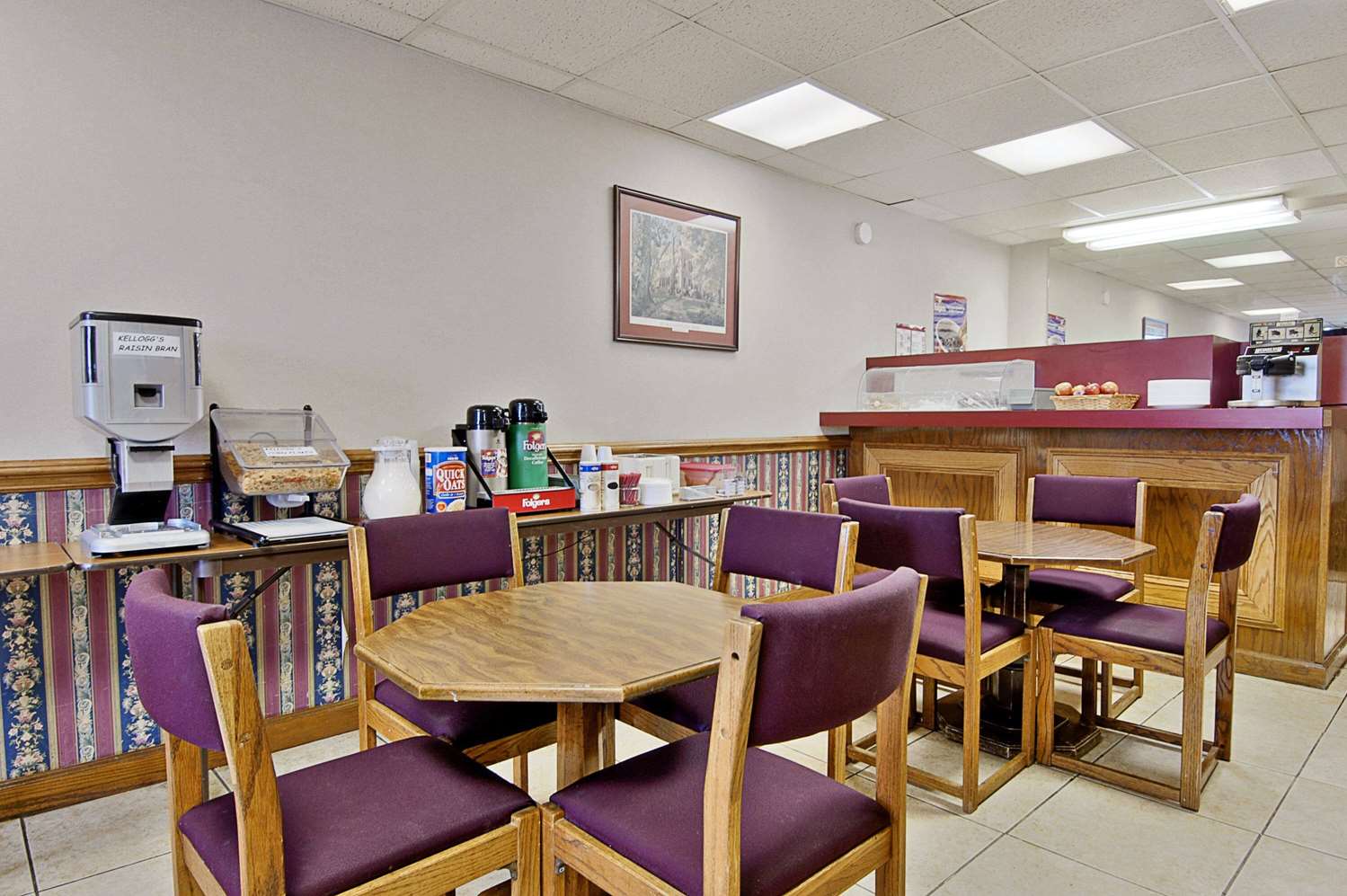 Days Inn By Wyndham Lincolnton 17/29