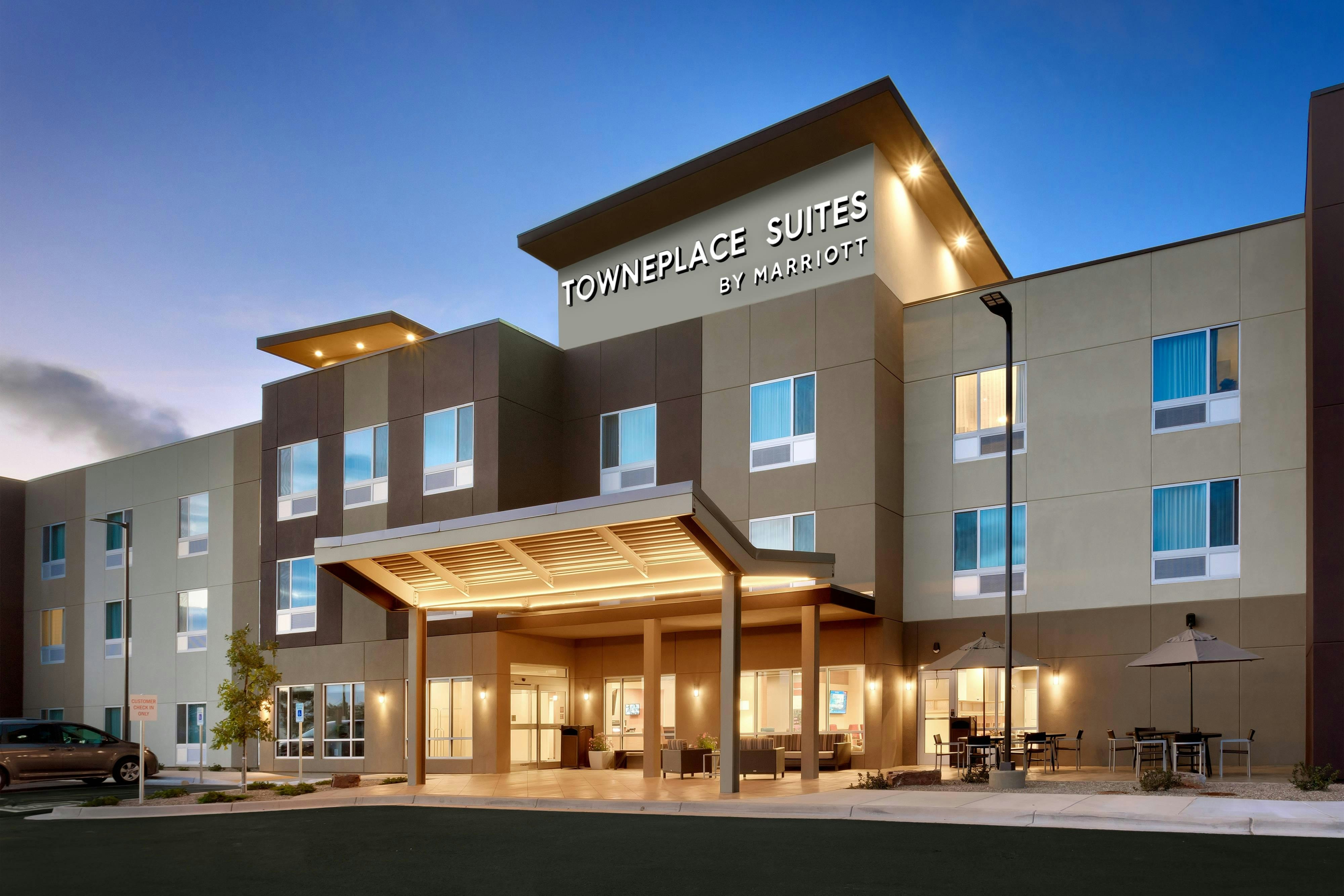 TownePlace Suites by Marriott Clovis 1/12