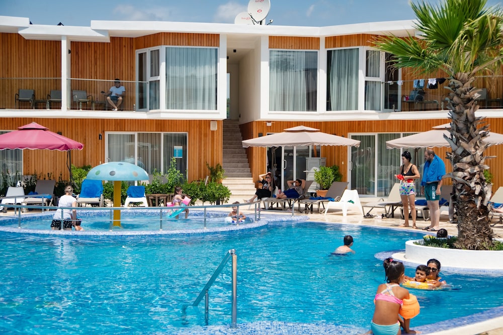 Riva Hill Resort 39/48