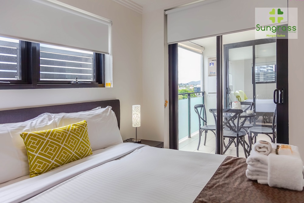 2 BEDROOMS, APARTMENT, KITCHEN