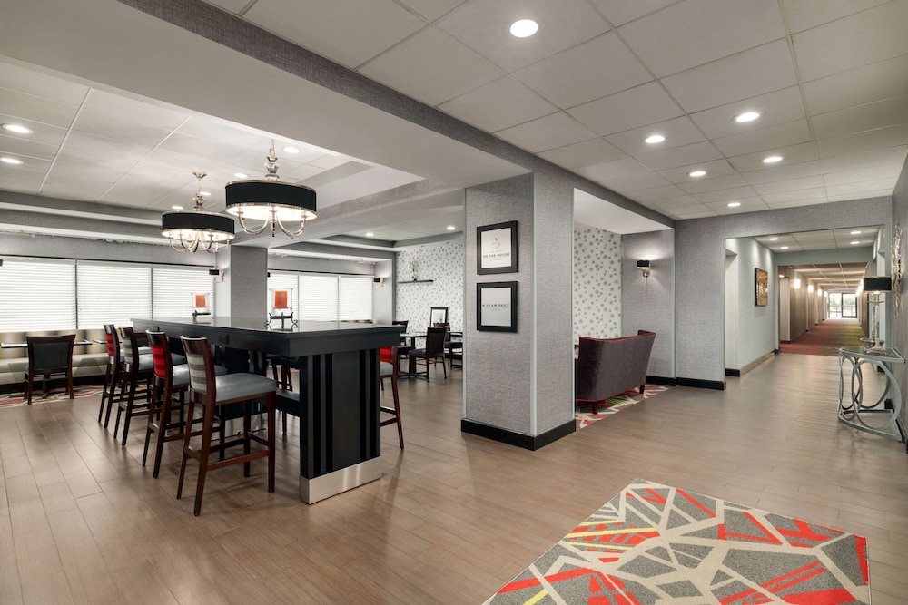 Hampton Inn Greenville/Simpsonville 33/38