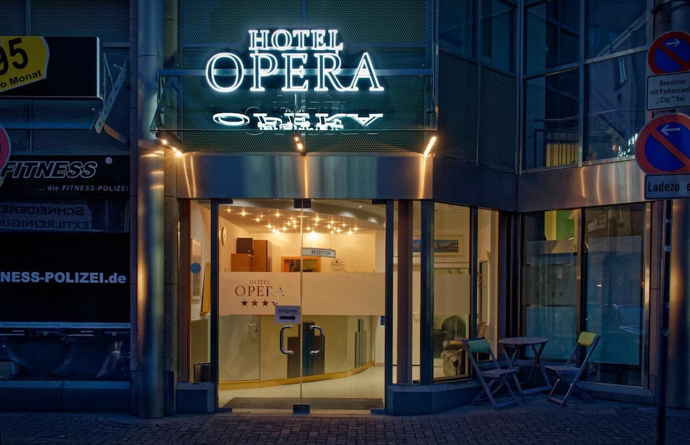 Hotel Opera 2/42