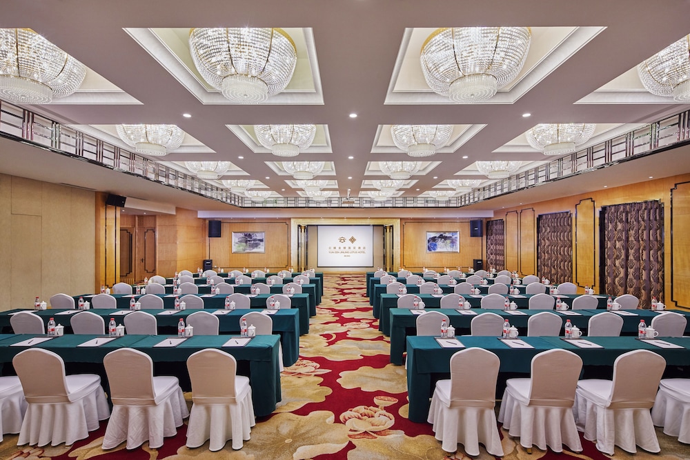 Yun Zen Jinling Lotus Hotel 20/27