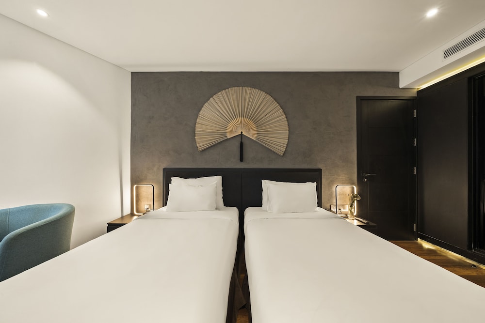 The Code Hotel And Spa 8/50