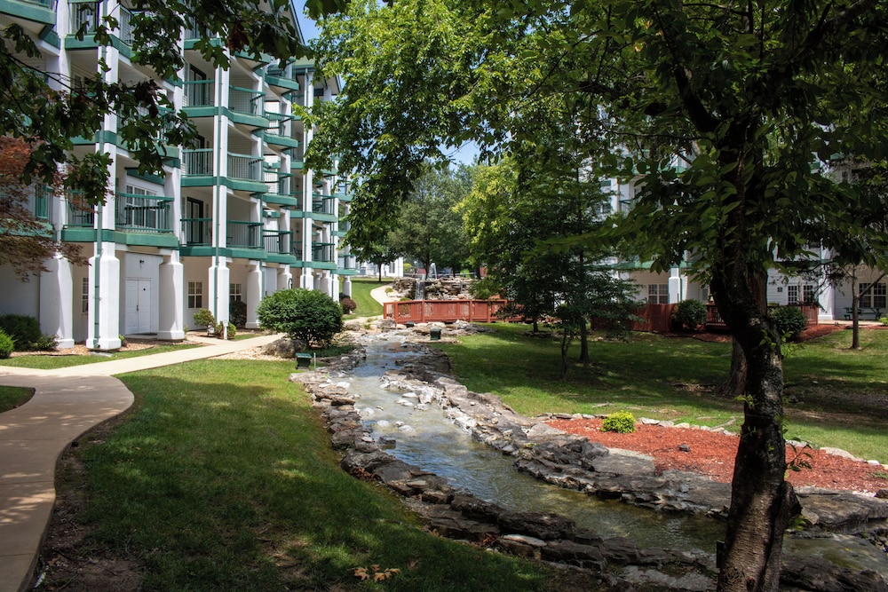 Capital Resorts Carriage Place 75/77