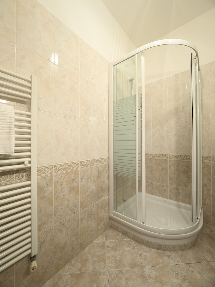 Venetian Style 1 14/38