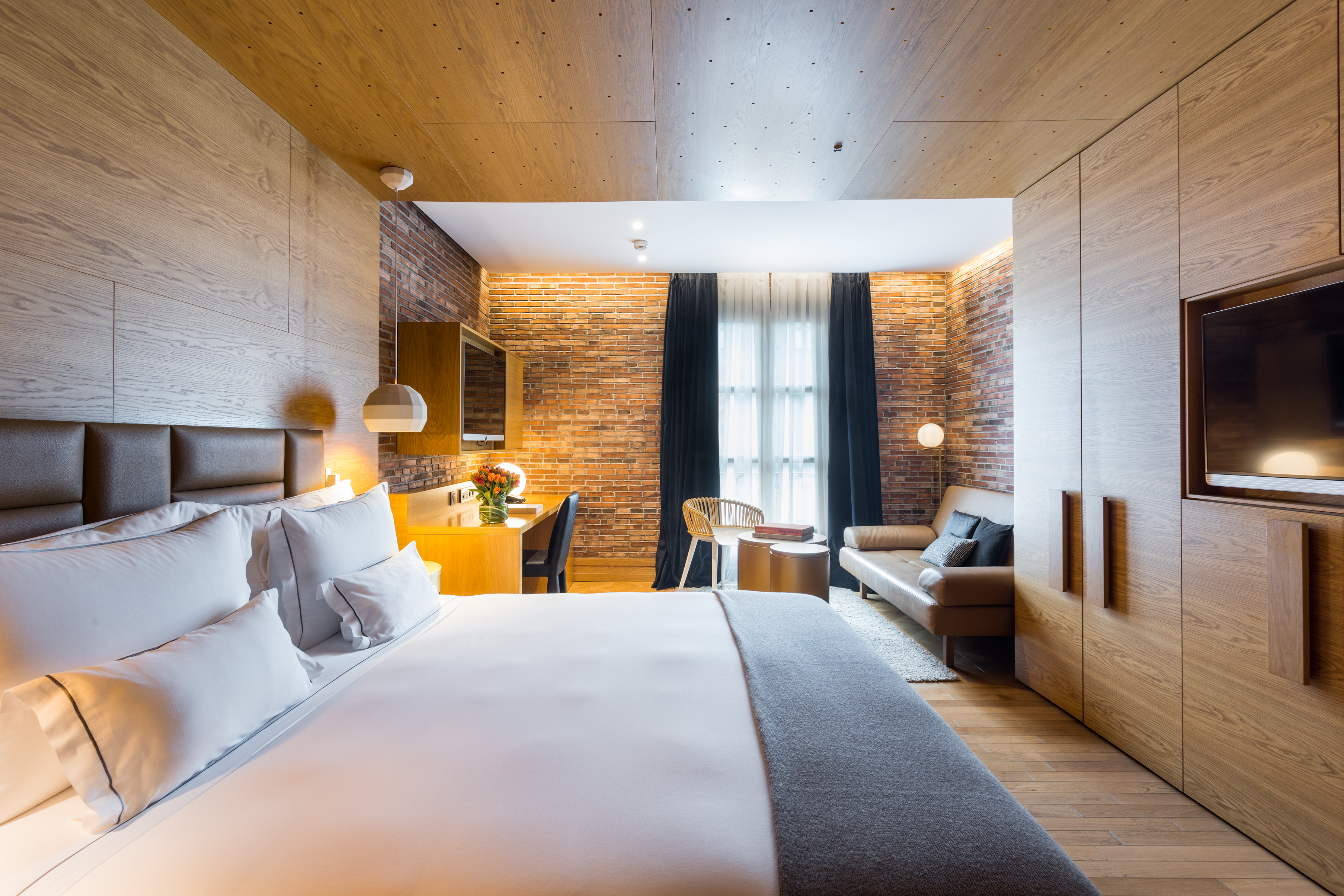 جناح جونيور مفرد، Monument Hotel 2/6