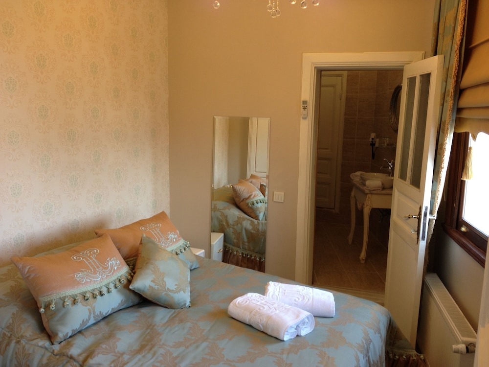 HHK Hotel 17/50