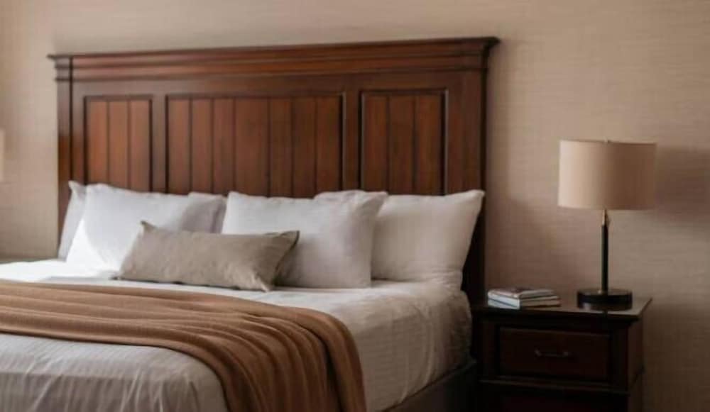 Mountain View Grand Resort and Spa 36/72
