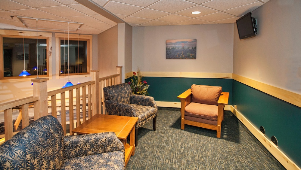 Park Point Marina Inn 43/72