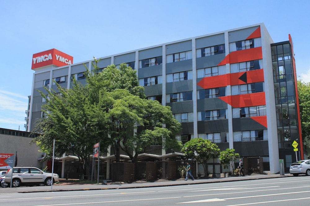 YMCA Hostel 64/68