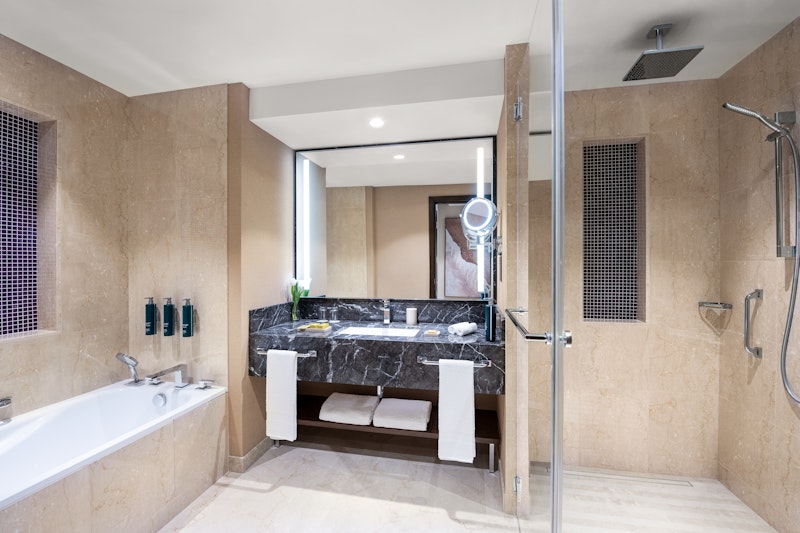 Hilton Al Khobar King Fahd Causeway 51/52