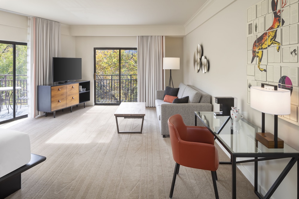 Amara Resort and Spa 36/65