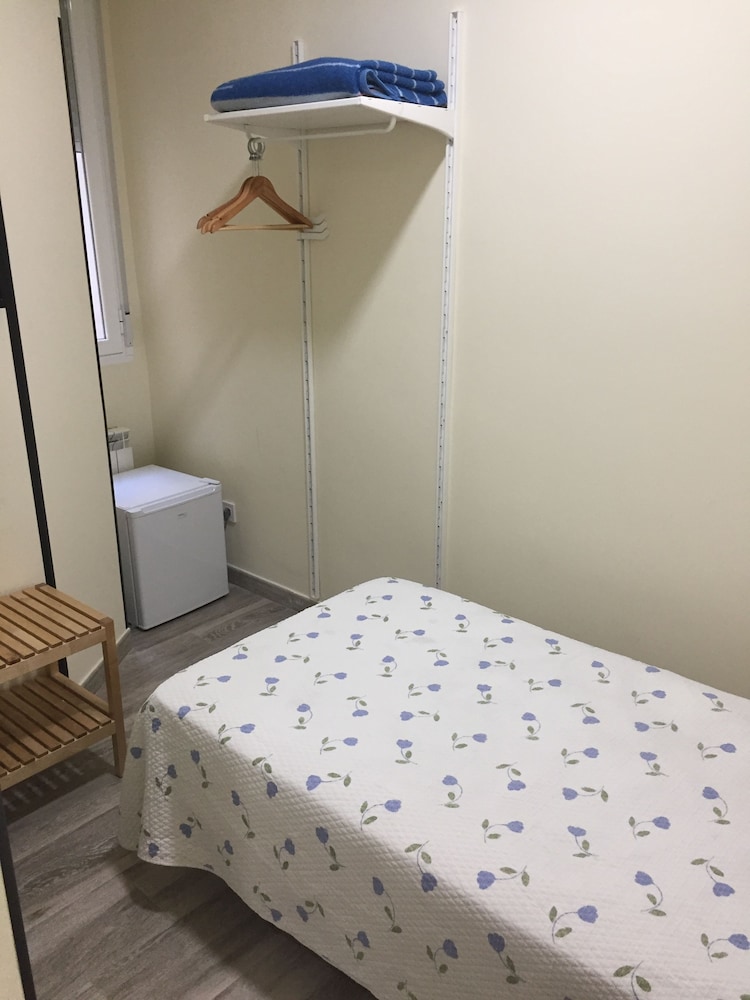 JQC Rooms 21/33