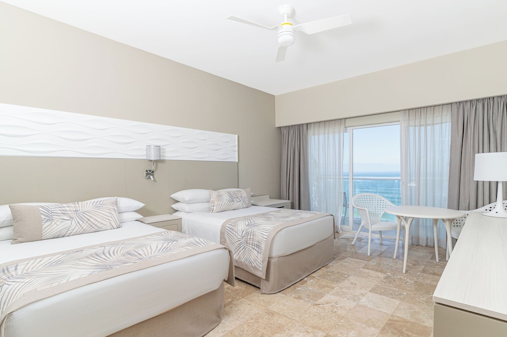 DELUXE, DOUBLE BED, OCEAN VIEW