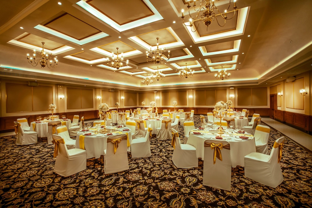 Casino Hotel 35/50